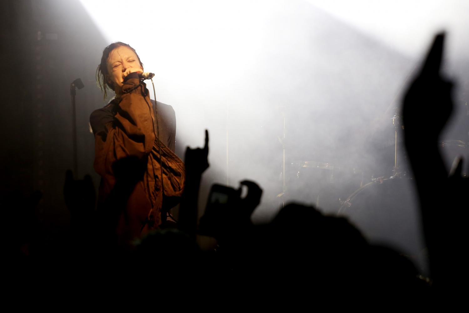 Crystal+Castles+pack+Tricky+Falls+for+frenetic+show