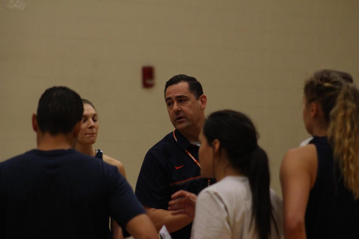 Women’s basketball holds first practice of 2017-18 season