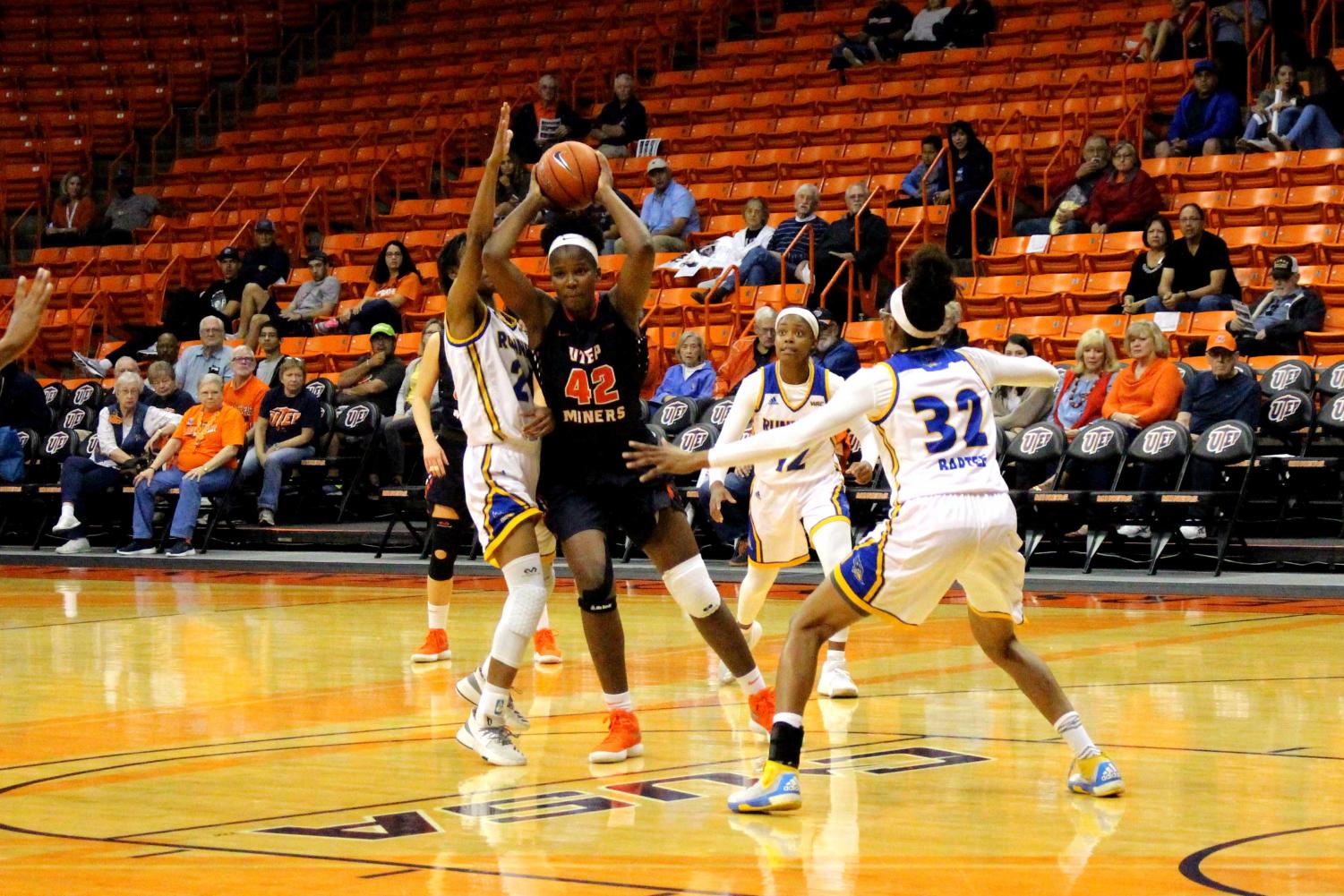 Miners+open+Baker+era+with+67-56+win+over+CSU+Bakersfield