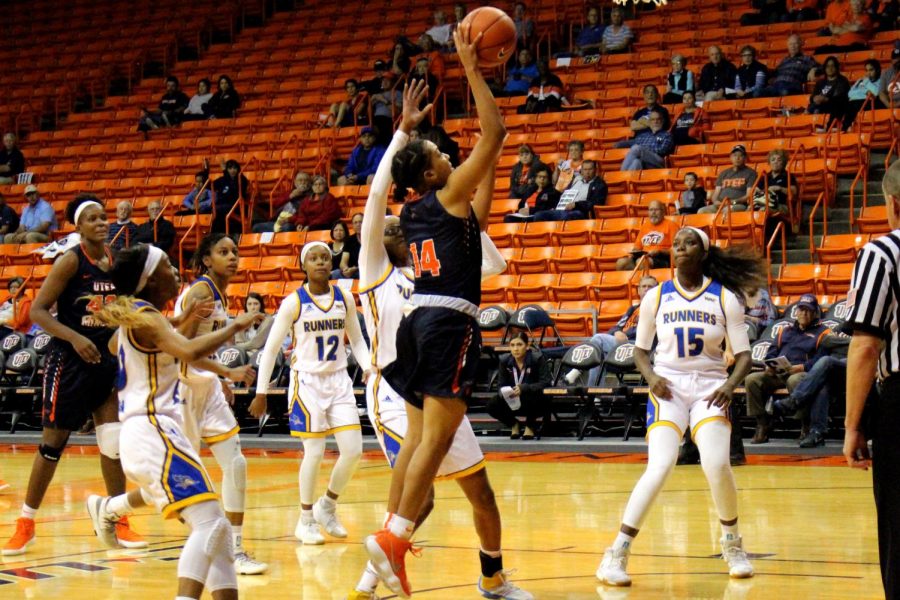 Miners open Baker era with 67-56 win over CSU Bakersfield