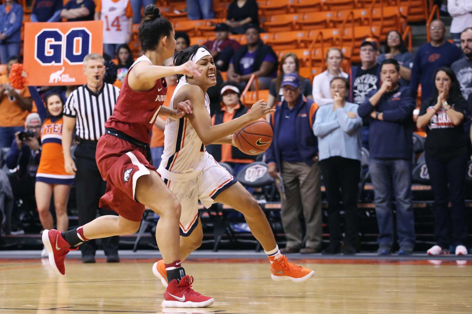 Miners+upset+Arkansas+64-61+for+first-ever+win+over+an+SEC+team