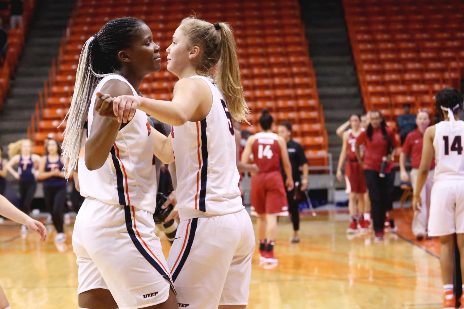 Miners+upset+Arkansas+64-61+for+first-ever+win+over+an+SEC+team