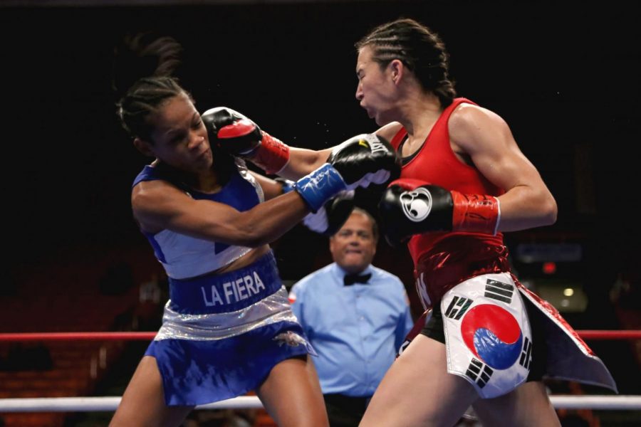 Jennifer Han (right) battled Lilian Martinez (left) on Oct. 16, 2016 at the Don Haskins Center. Han will face the No.1 contender Lizbeth Crespo on Feb. 17, at the Don Haskins Center.