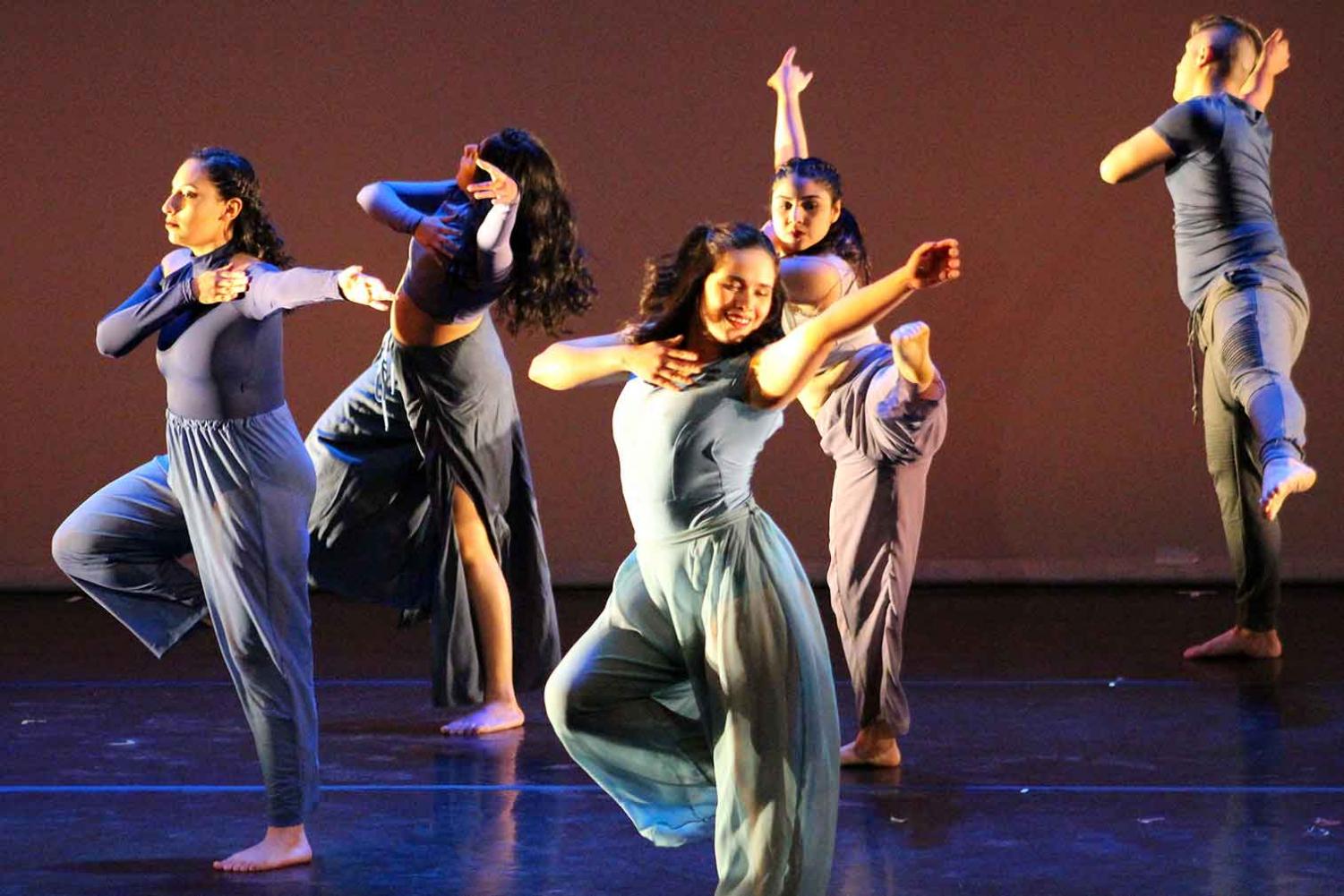 Iconic+Pop%3A+a+tribute+to+dance+and+music