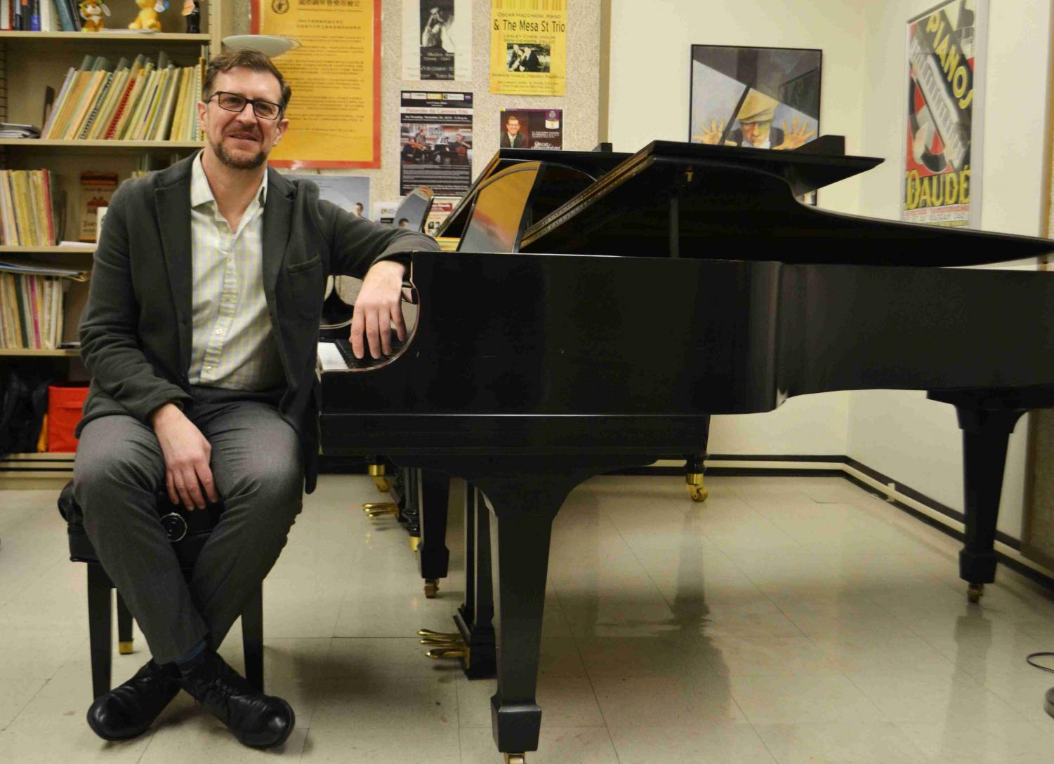 UTEP Piano Professor
Oscar Macchioni and