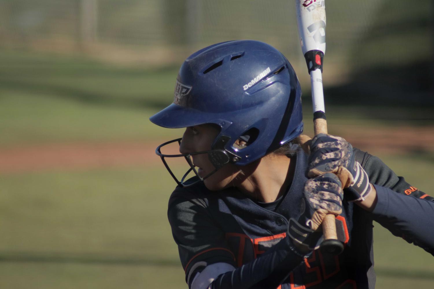 Softball+grabs+two+wins+in+day+one+of+UTEP+Tournament