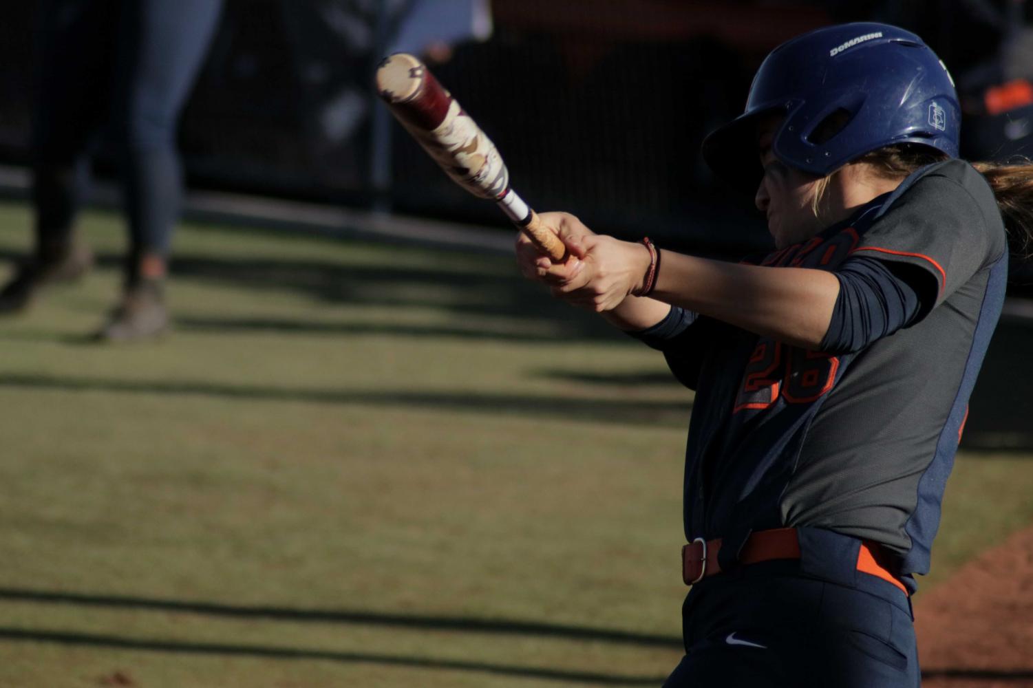 Softball+grabs+two+wins+in+day+one+of+UTEP+Tournament