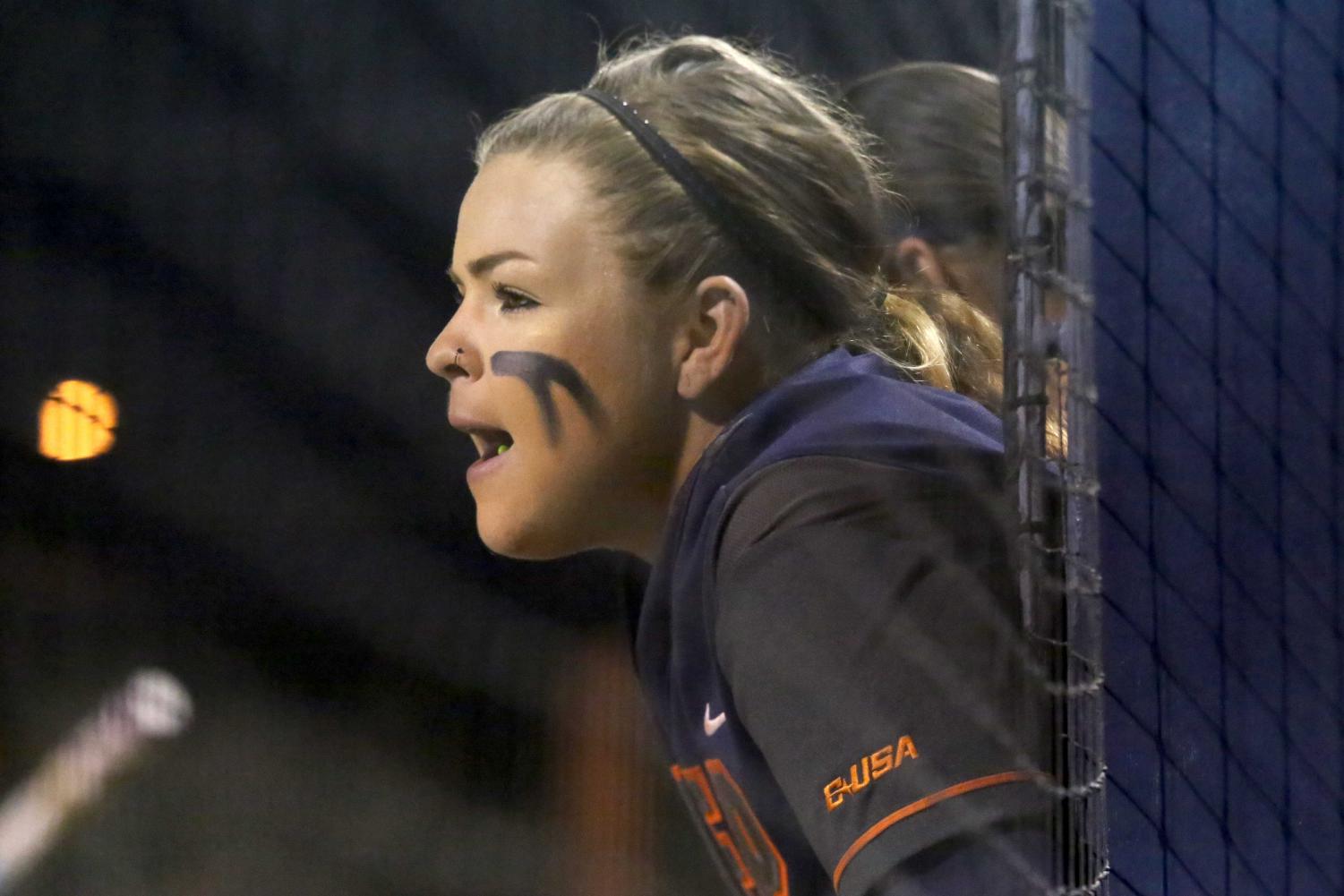 Softball+grabs+two+wins+in+day+one+of+UTEP+Tournament