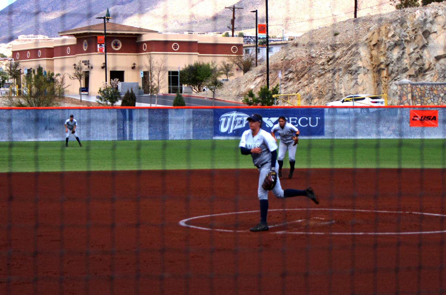 Softball+drops+a+pair+to+UAB+in+C-USA+home+opener