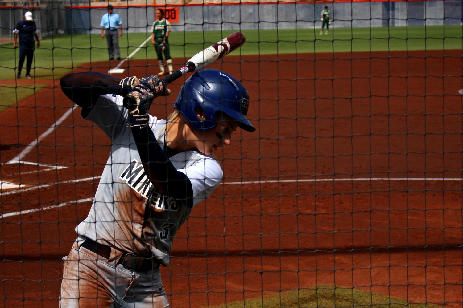 Softball+drops+a+pair+to+UAB+in+C-USA+home+opener