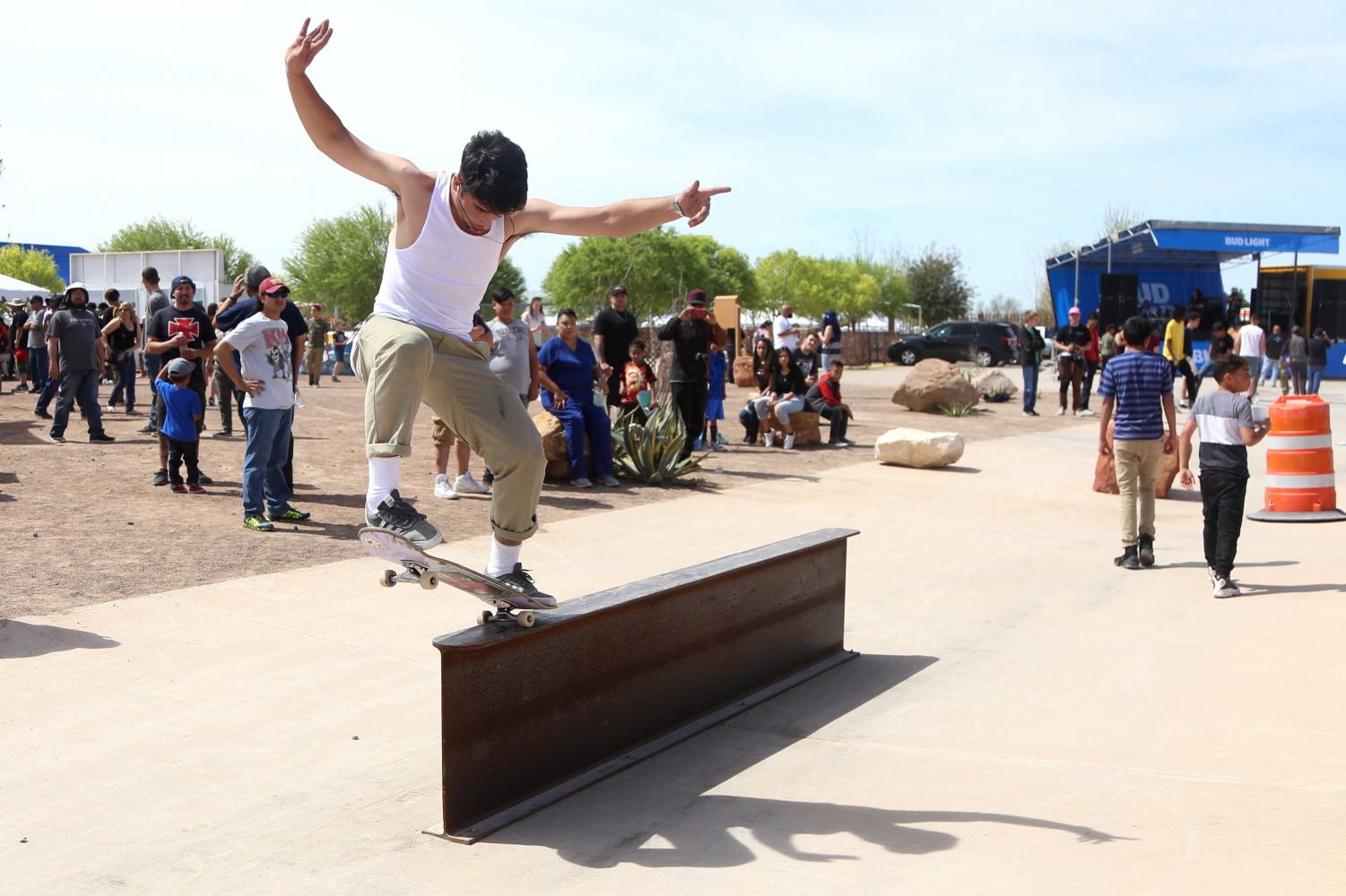Tony+Hawk+thrills+local+skating+community+in+Socorro