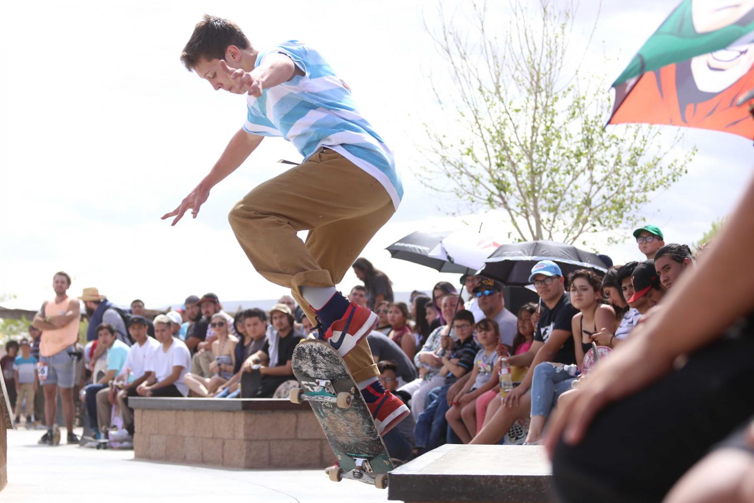 Tony+Hawk+thrills+local+skating+community+in+Socorro