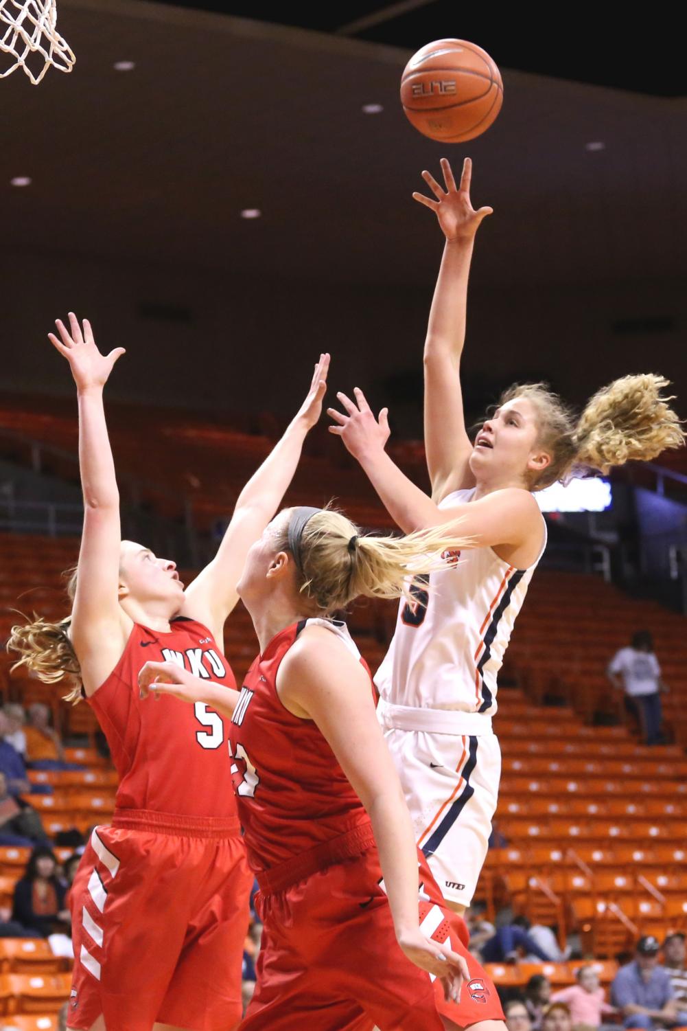 Seda+powers+UTEP+women+past+WKU+in+home+finale