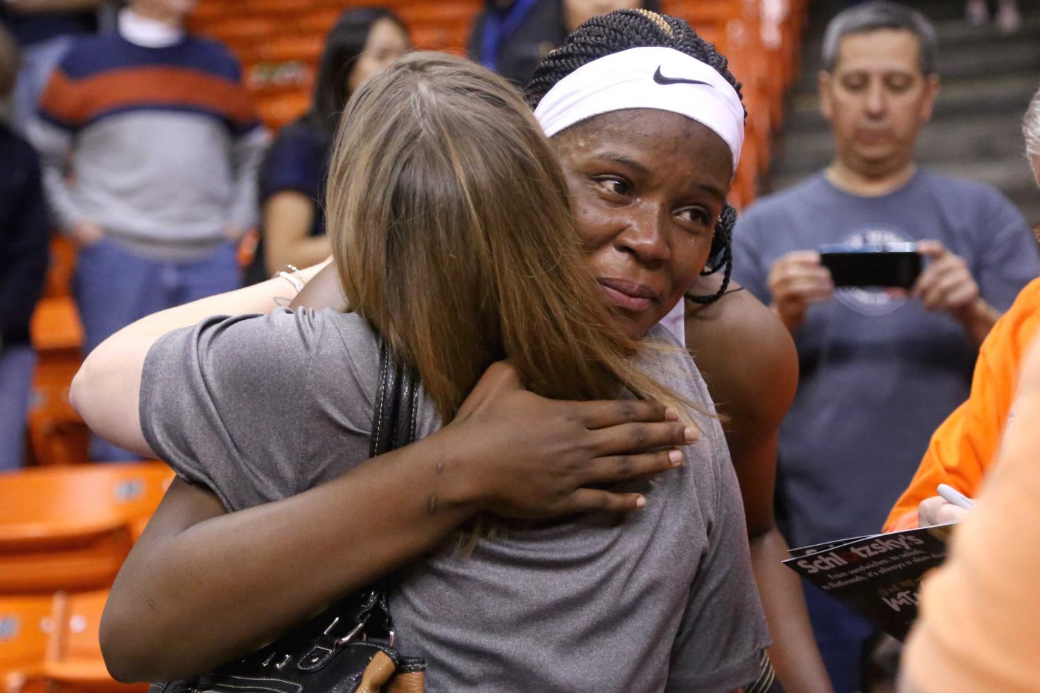 Seda+powers+UTEP+women+past+WKU+in+home+finale