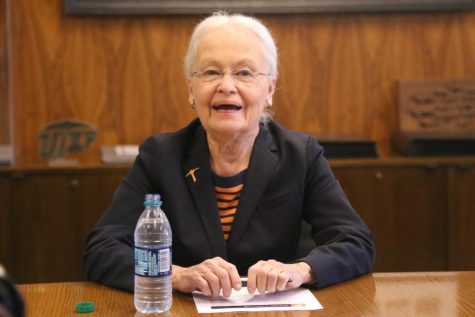 President Natalicio addresses the media in accordance with the news of her retirement on Tuesday, May 22 at the Presidents Office.