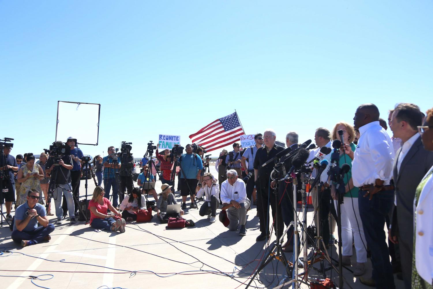 U.S.+mayors+meet+to+protest+at+the+border