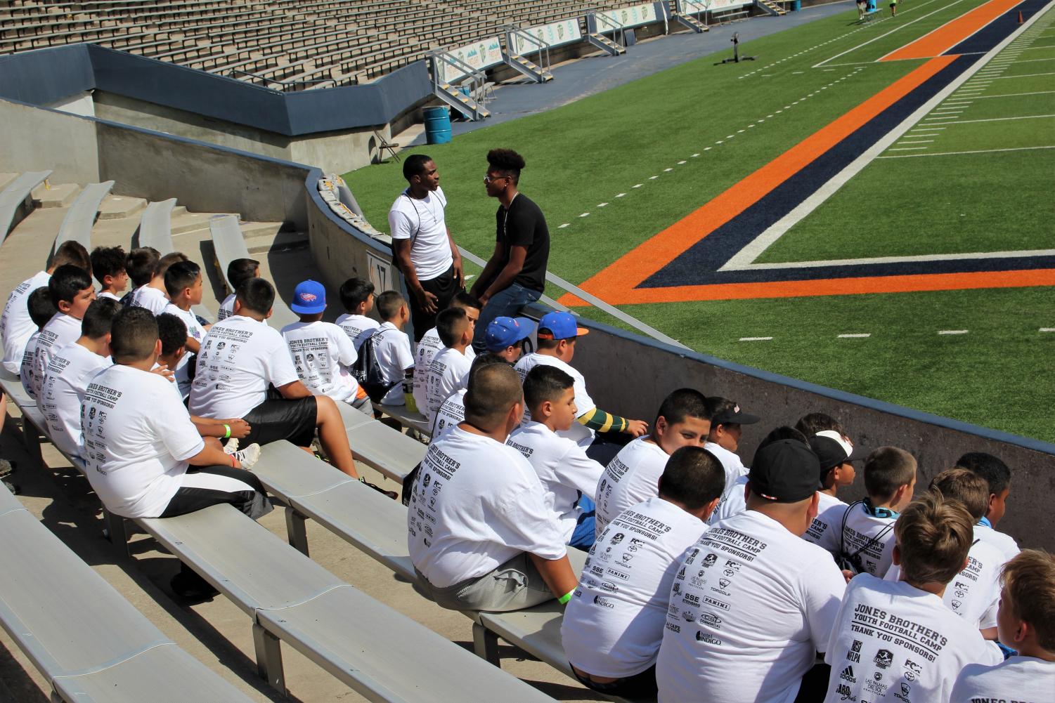 Jones+Brothers+youth+football+camp+dazzles+in+second+year