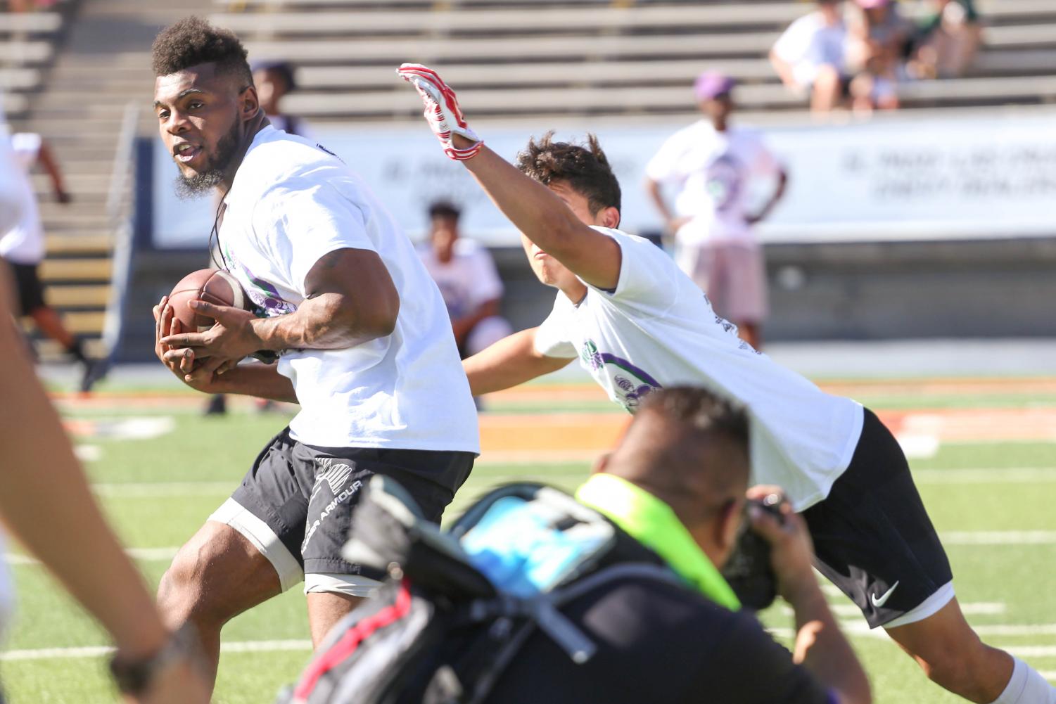 Jones+Brothers+youth+football+camp+dazzles+in+second+year