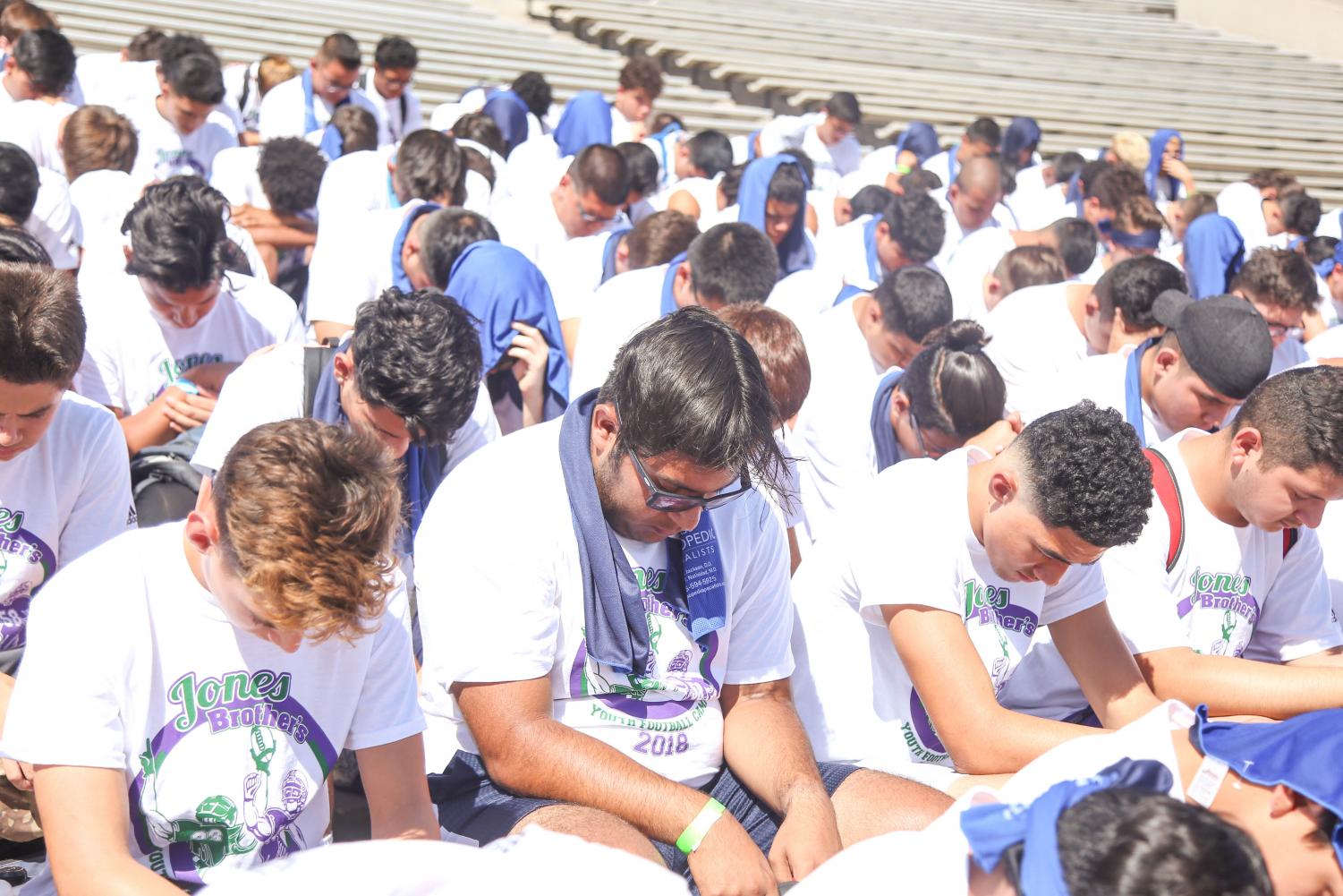 Jones+Brothers+youth+football+camp+dazzles+in+second+year