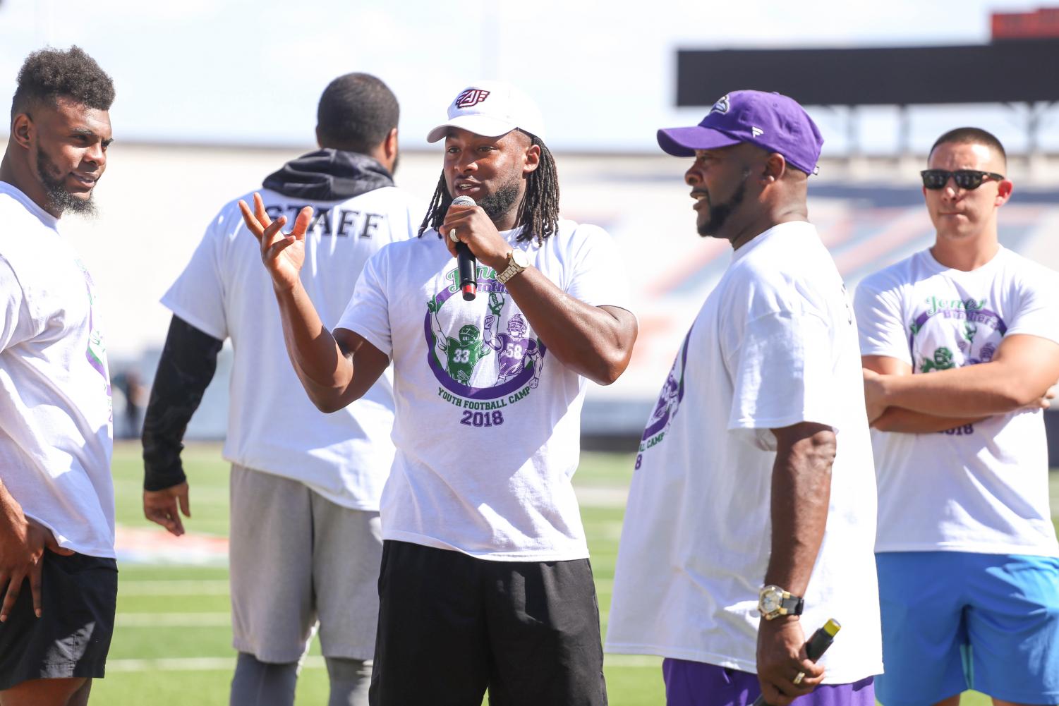 Jones+Brothers+youth+football+camp+dazzles+in+second+year