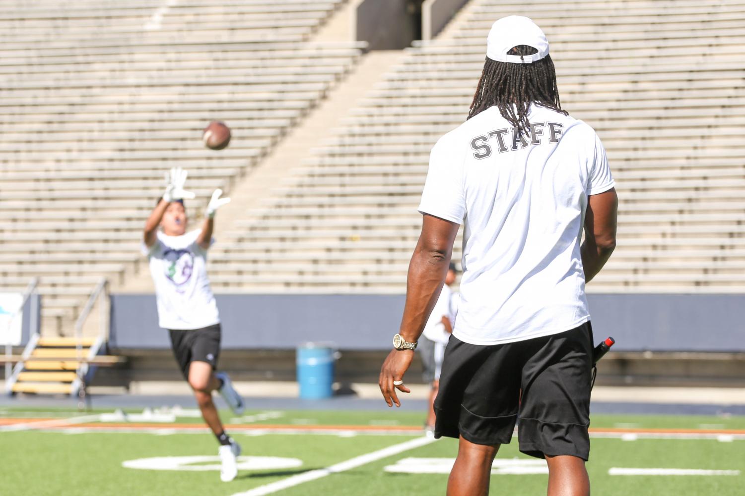 Jones+Brothers+youth+football+camp+dazzles+in+second+year