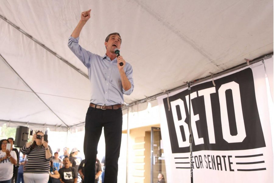 Congressmen+Beto+ORourke+will+tavel+throughout+Texas+for+34+days+campaign.+His+first+stop+was+his+hometown+of+El+Paso.+