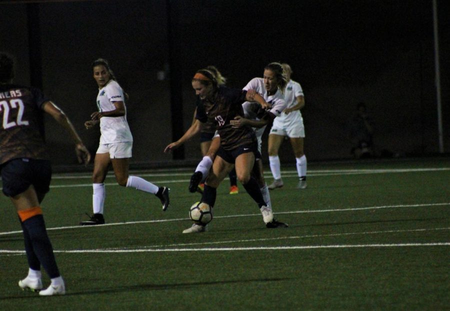 The UTEP women’s soccer team against Marshall on September 20, 2018.