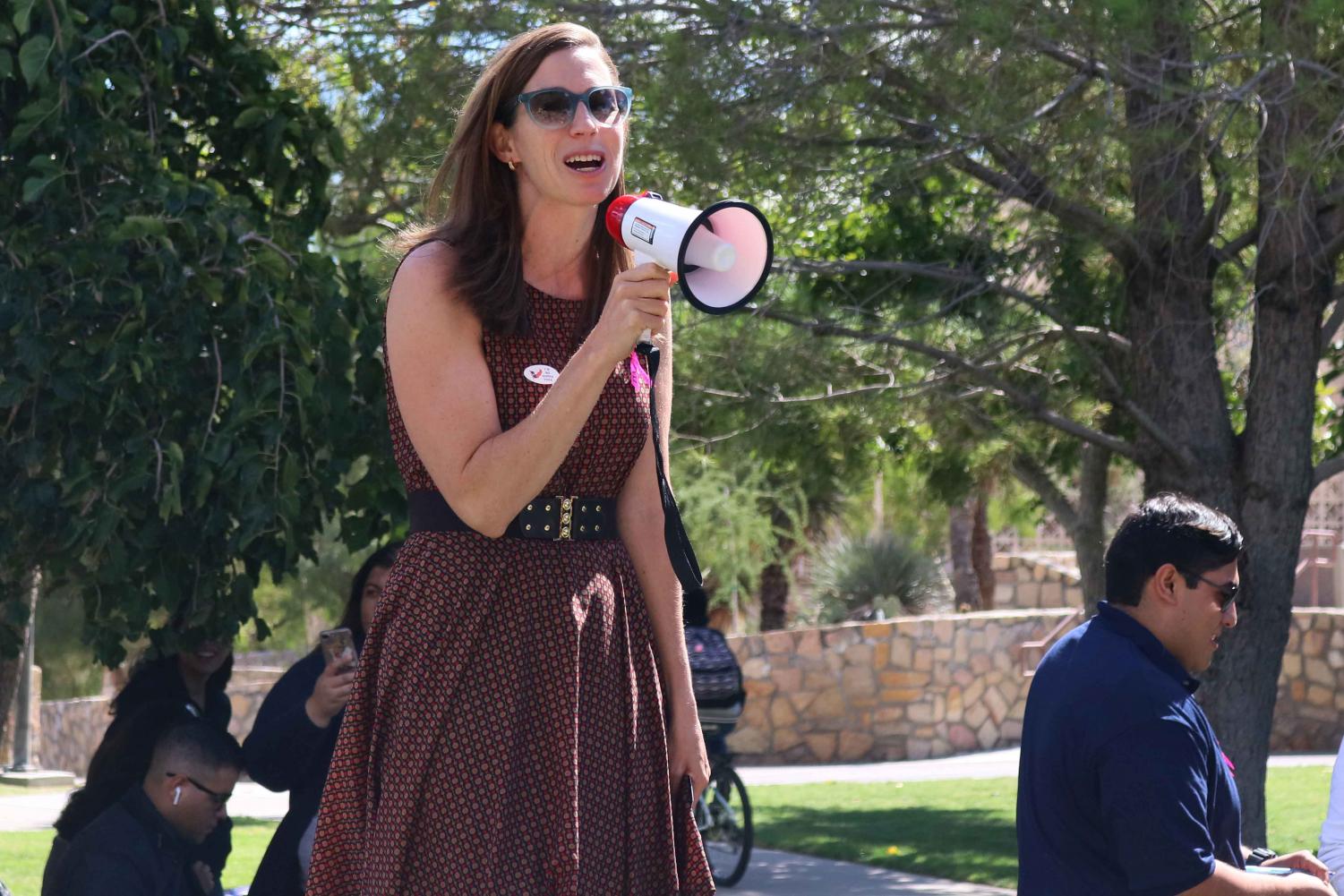 Veronica+Escobar+and+Amy+O%E2%80%99Rourke+implore+students+to+register+to+vote