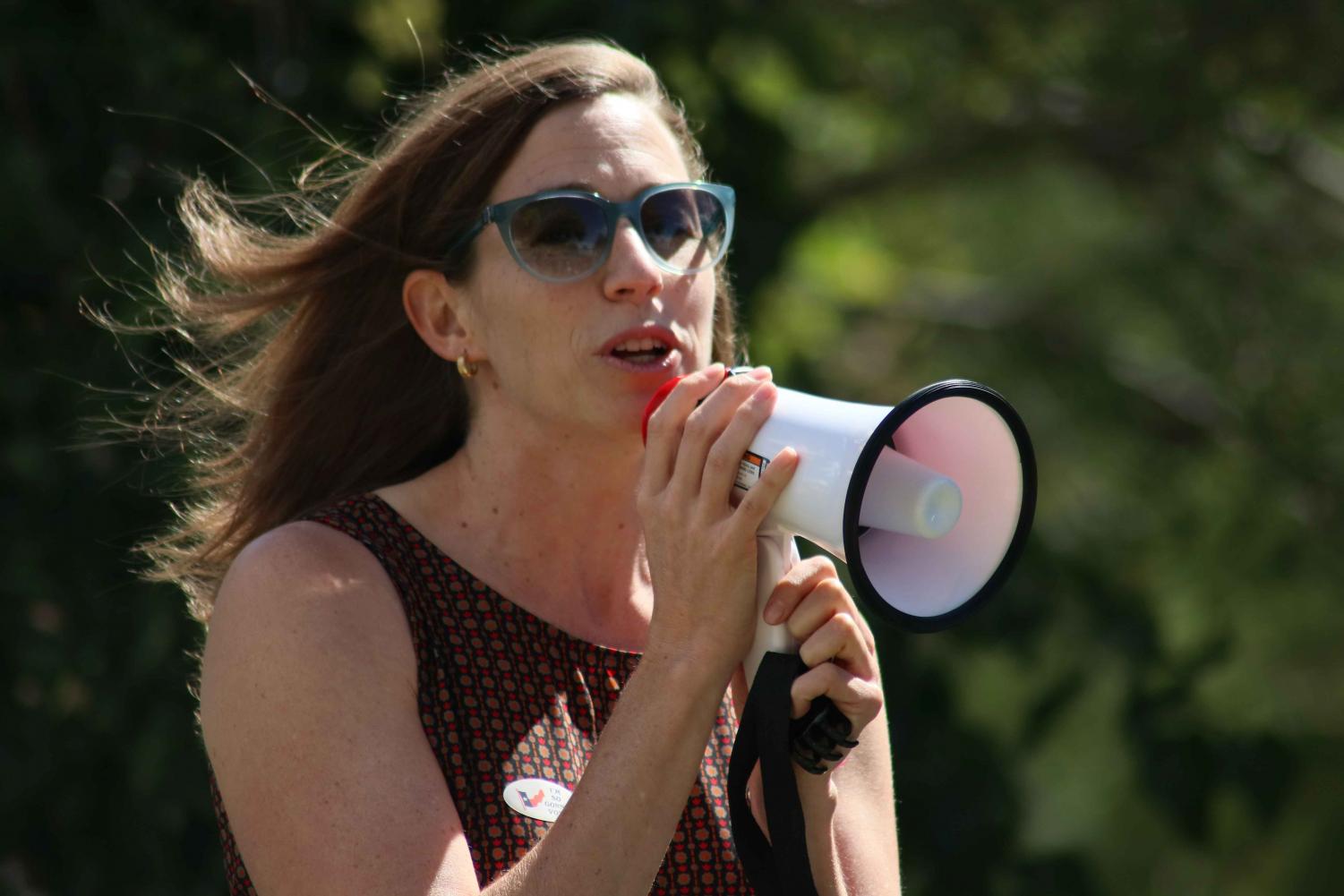 Veronica+Escobar+and+Amy+O%E2%80%99Rourke+implore+students+to+register+to+vote