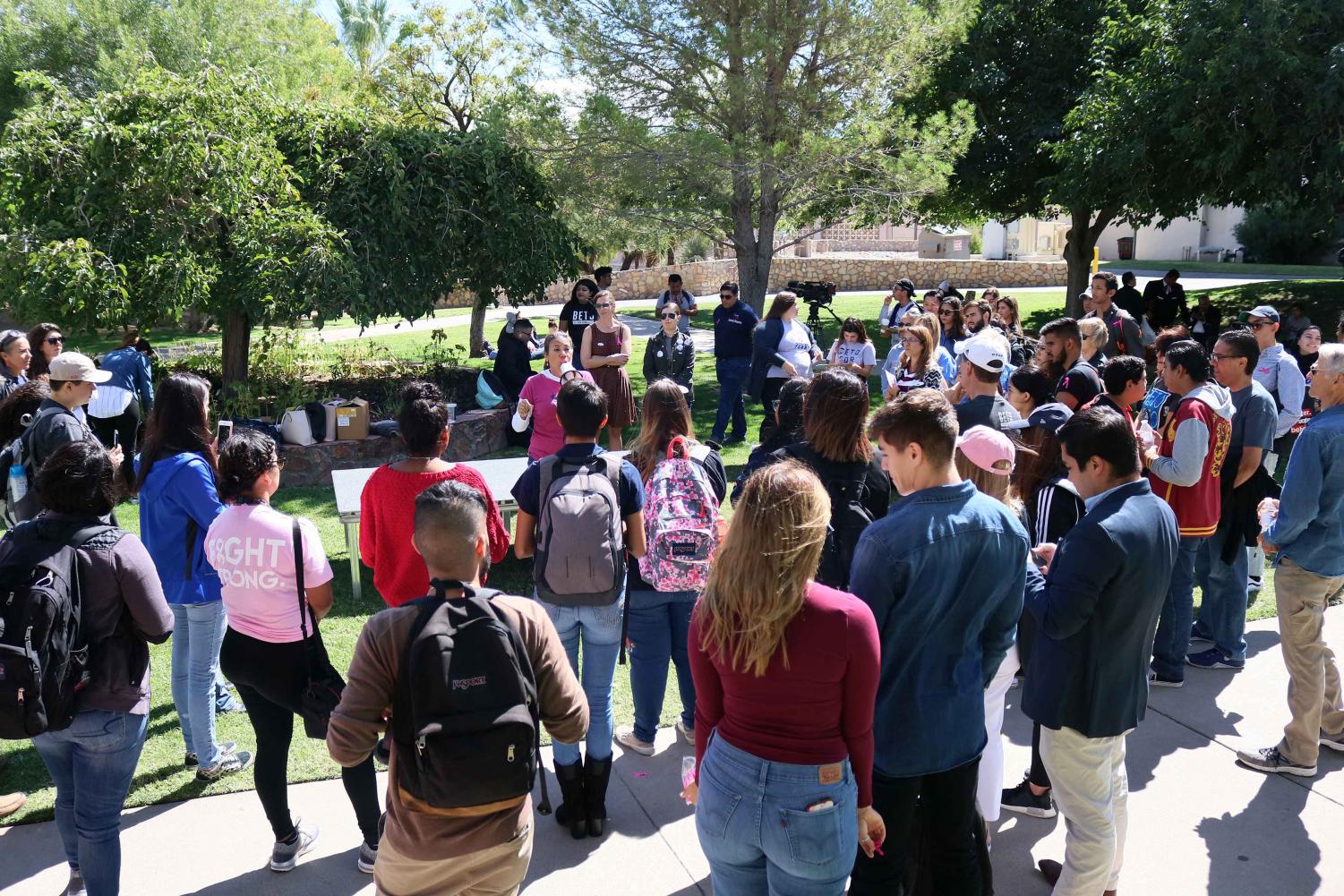Veronica+Escobar+and+Amy+O%E2%80%99Rourke+implore+students+to+register+to+vote