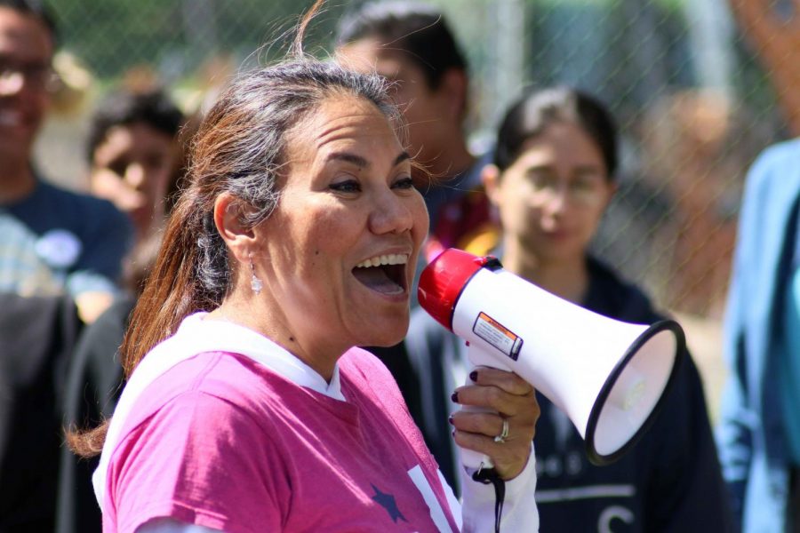 Veronica Escobar gives her endorsement to Beto ORourke at the Leech Grove Park on Tuesday, Oct. 9 