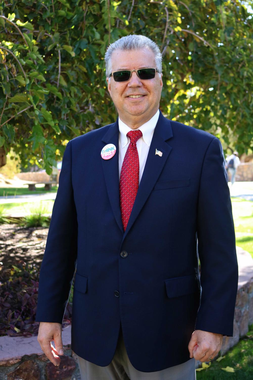 Rick+Seeberger+rallies+at+UTEP+before+end+of+early+voting