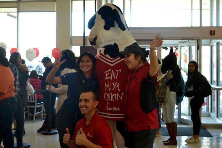 Chick-fil-A+grand+opening+celebration+at+El+Paso+Natural+Gas+Conference+Center.