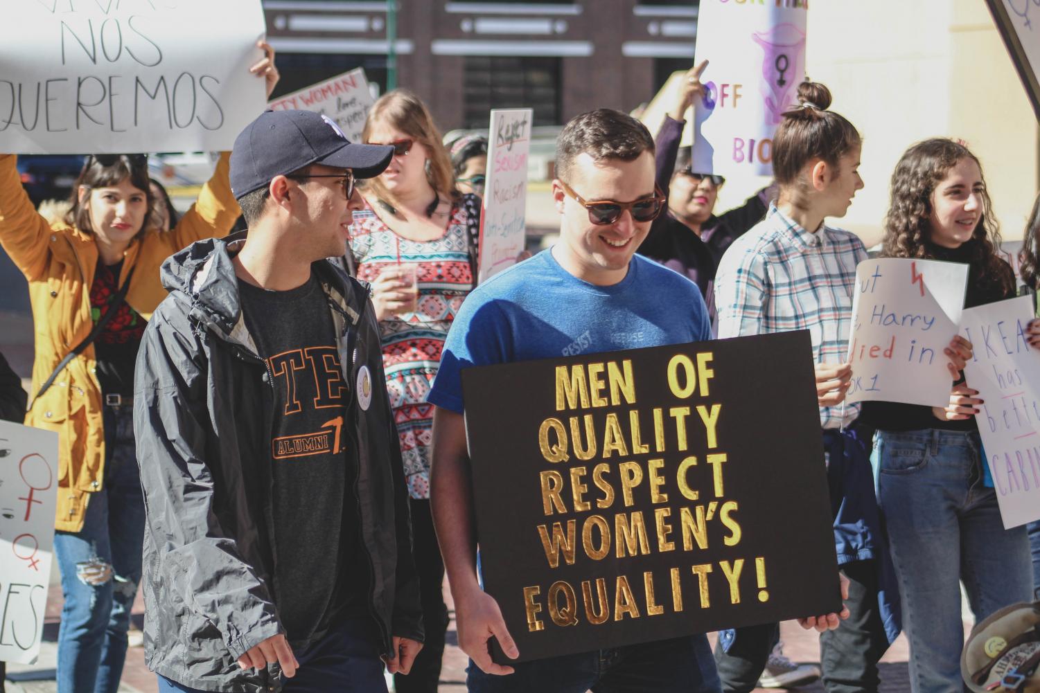 Hundreds+gather+for+third+annual+Women%E2%80%99s+March+in+Downtown+El+Paso