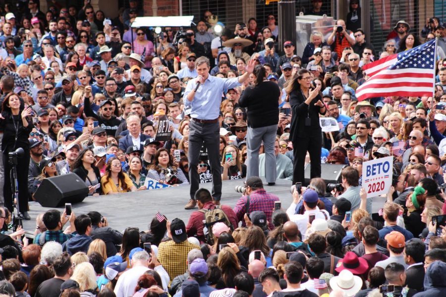 Thousands of people at Beto 2020 rally Saturday at El Paso, Texas. 