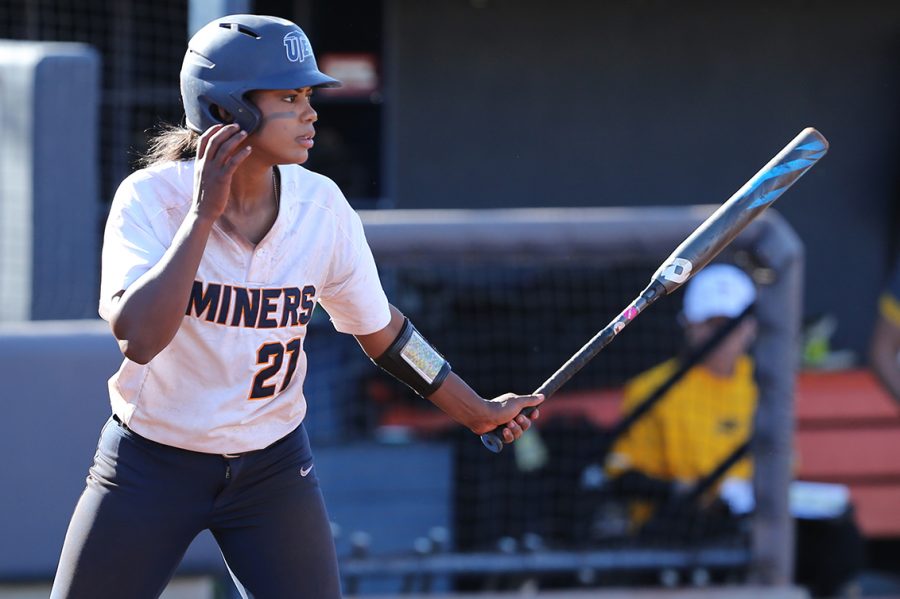 UTEP+softball+battles+11th+ranked+Arizona