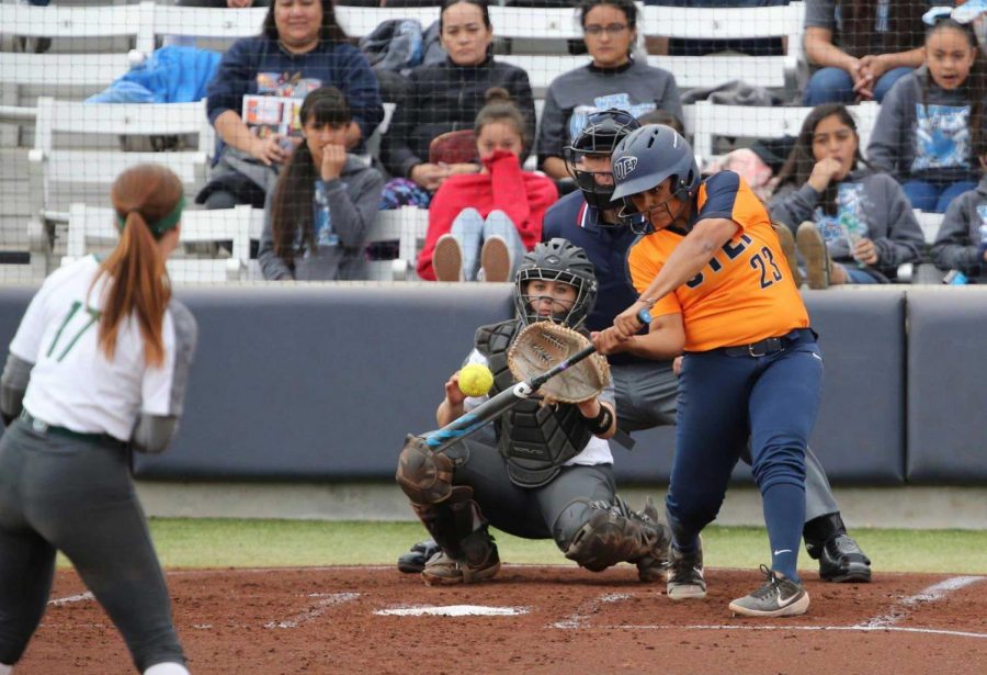 UTEP+softball+starts+road+trip+and+takes+on+first+place+Louisiana+Tech