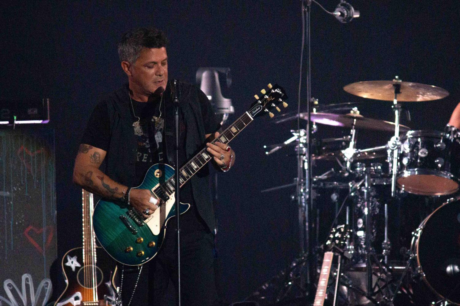 Alejandro+Sanz+performs+at+Don+Haskins