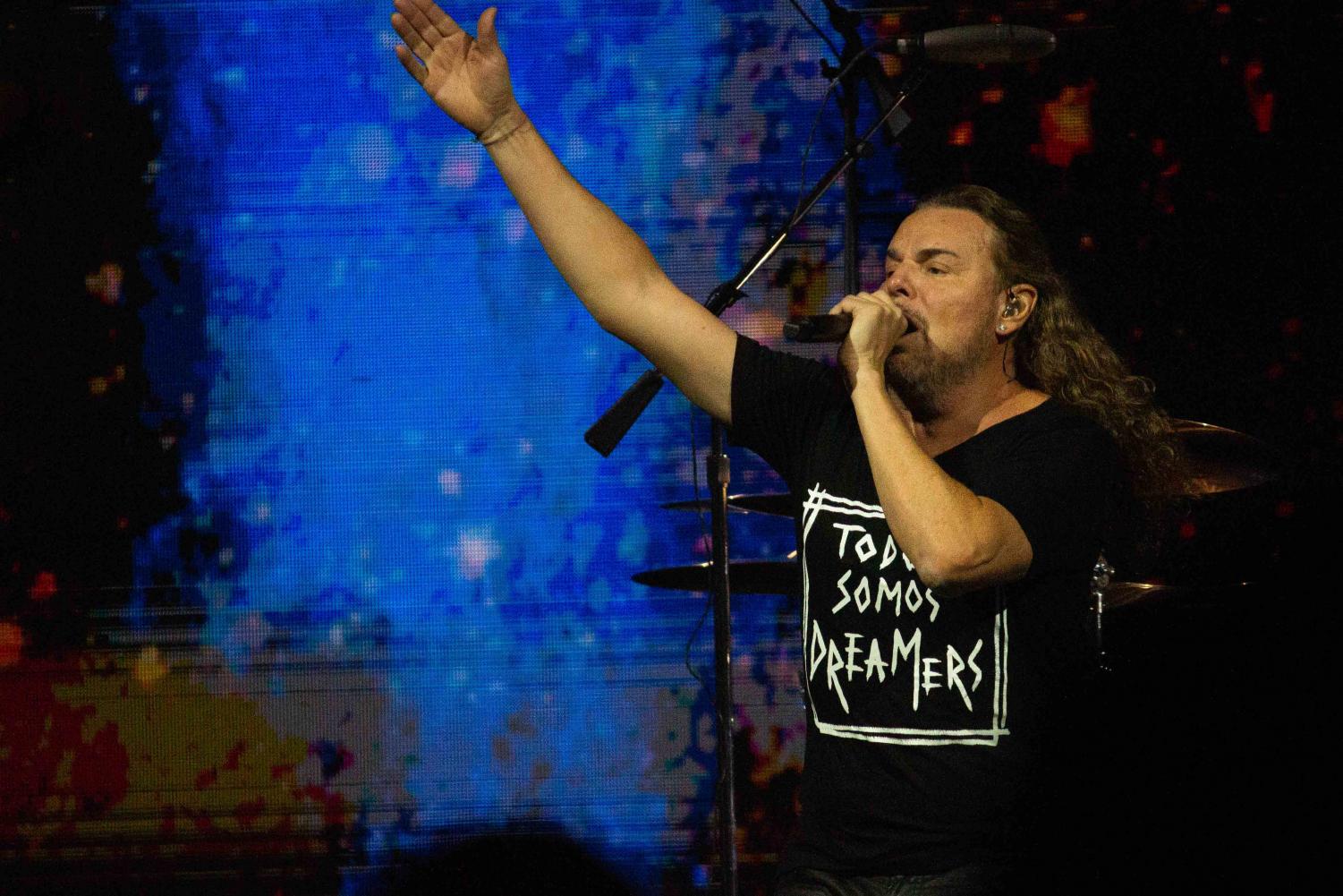 Man%C3%A1+addresses+the+border%2C+politics+during+El+Paso+concert