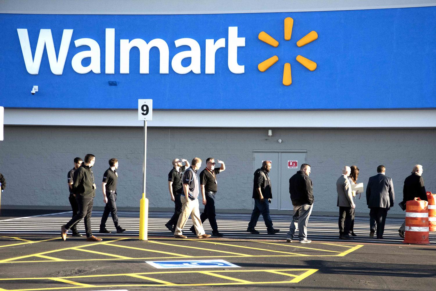 Cielo+Vista+Walmart+reopens%2C+construction+for+memorial+continues