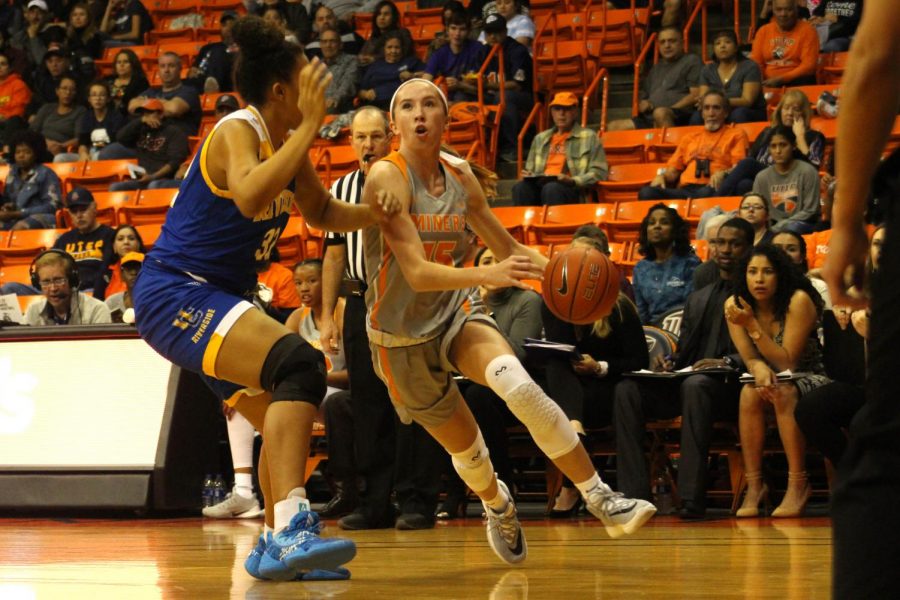 Avery Crouse, freshman playing against Riverside at the Don Haskins Center on Nov. 9, 2019.