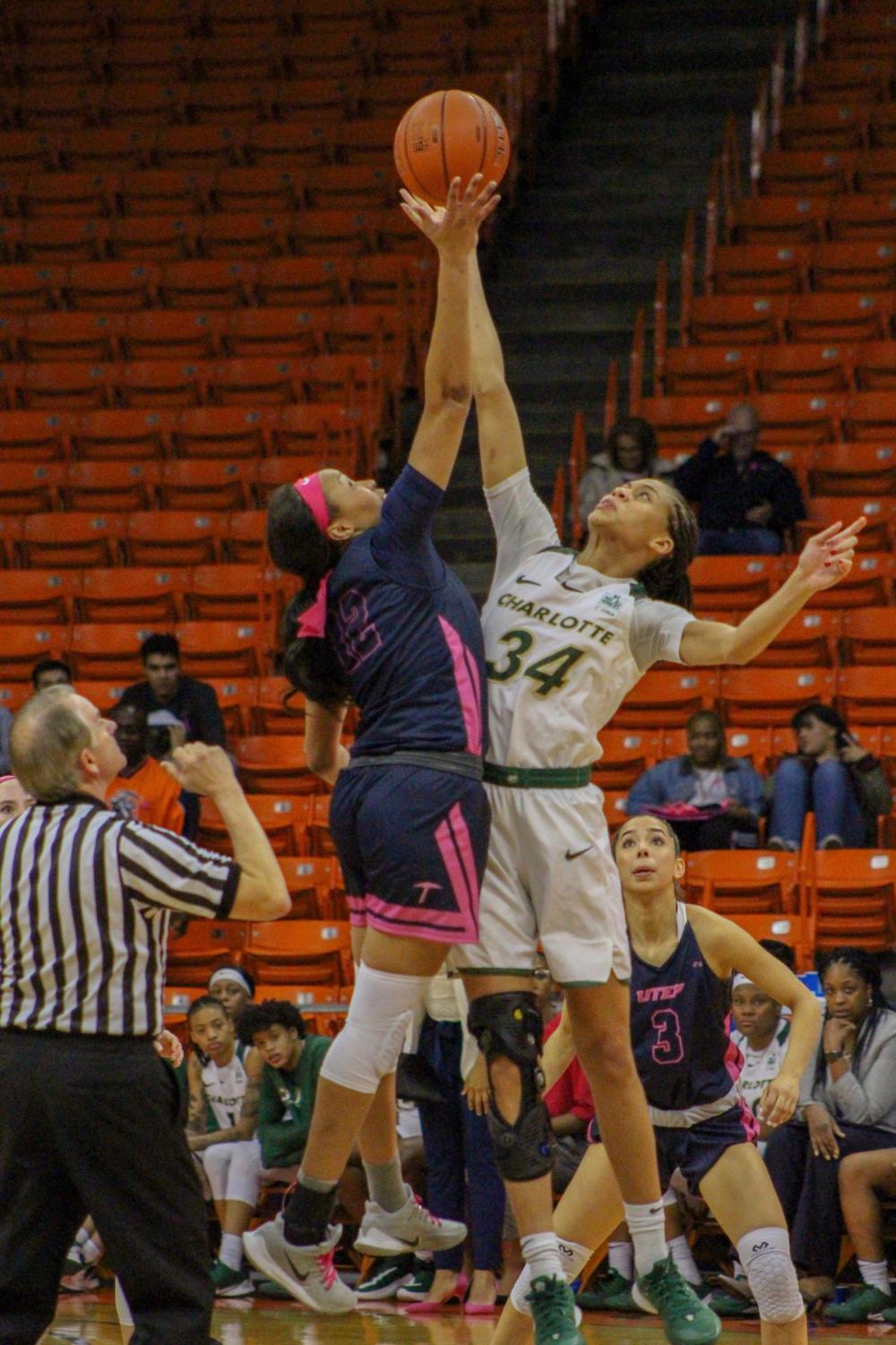 UTEP+holds+off+Charlotte+in+82-76+overtime+victory