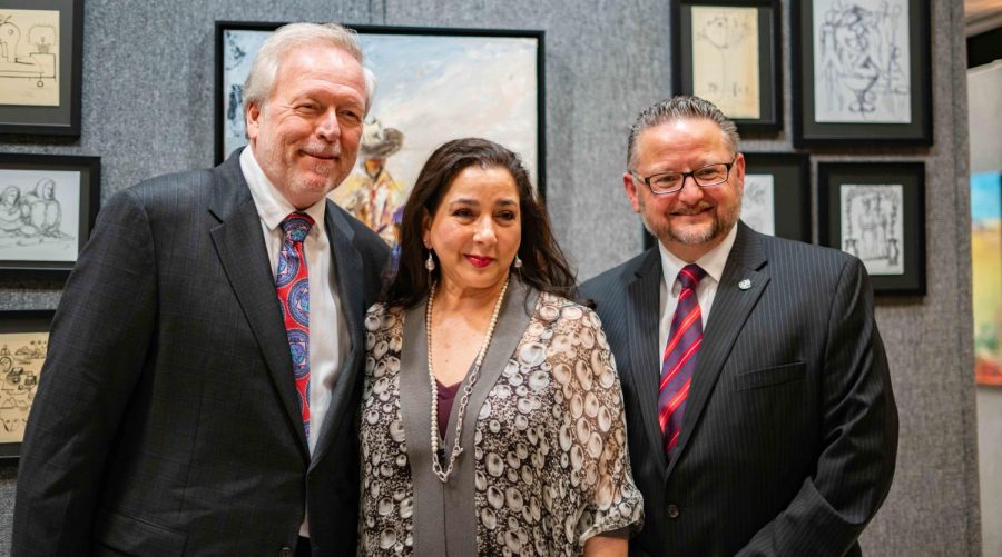 Adriana Peraldi, a renowned border artist, presented her art exhibit titled “‘Conversaciones y emociones a color” at the Mexican consulate in El Paso.