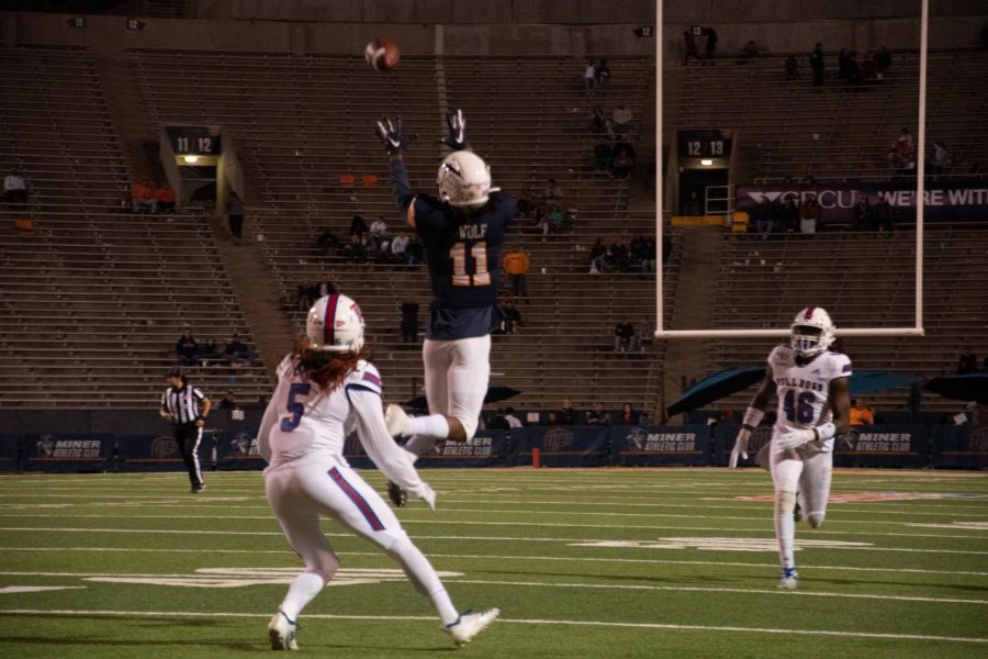 Sophomore Tre Shon Wolfe jumps for a leaping catch versus Louisiana Tech Oct. 26, 2019.