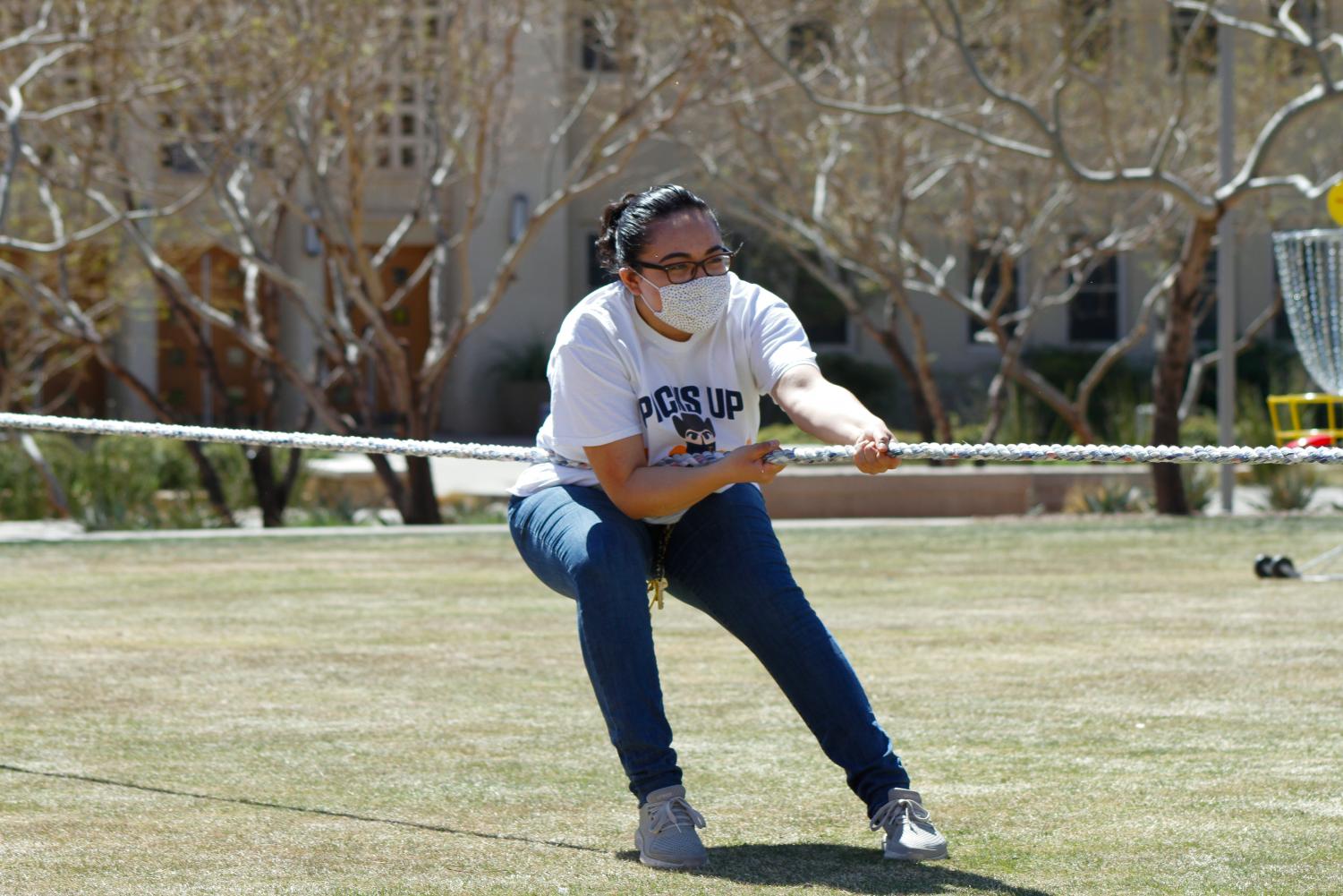 UTEP+welcomes+students+for+in-person+field+day+at+Centennial+Plaza