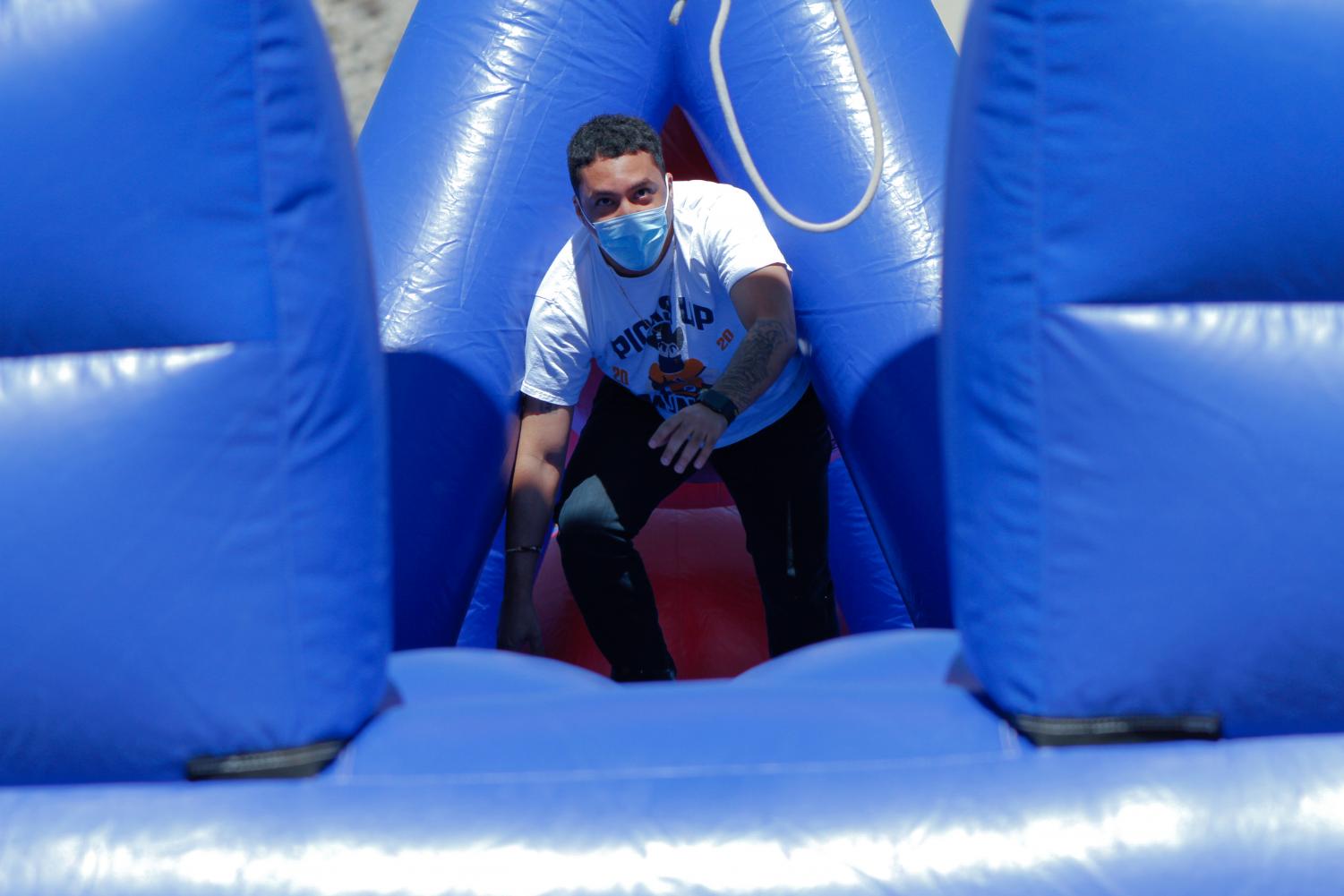 UTEP+welcomes+students+for+in-person+field+day+at+Centennial+Plaza