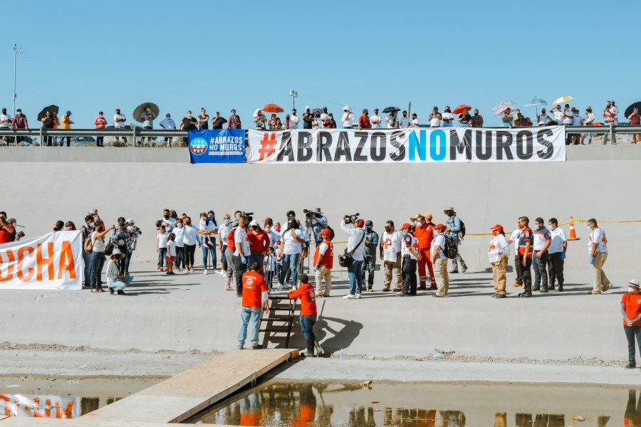 The first families on the side of Ciudad Juarez descend the ramp to meet their families

in El Paso, Saturday, June 19, 2021. Photo by Hugo Hinojosa/The Prospector.