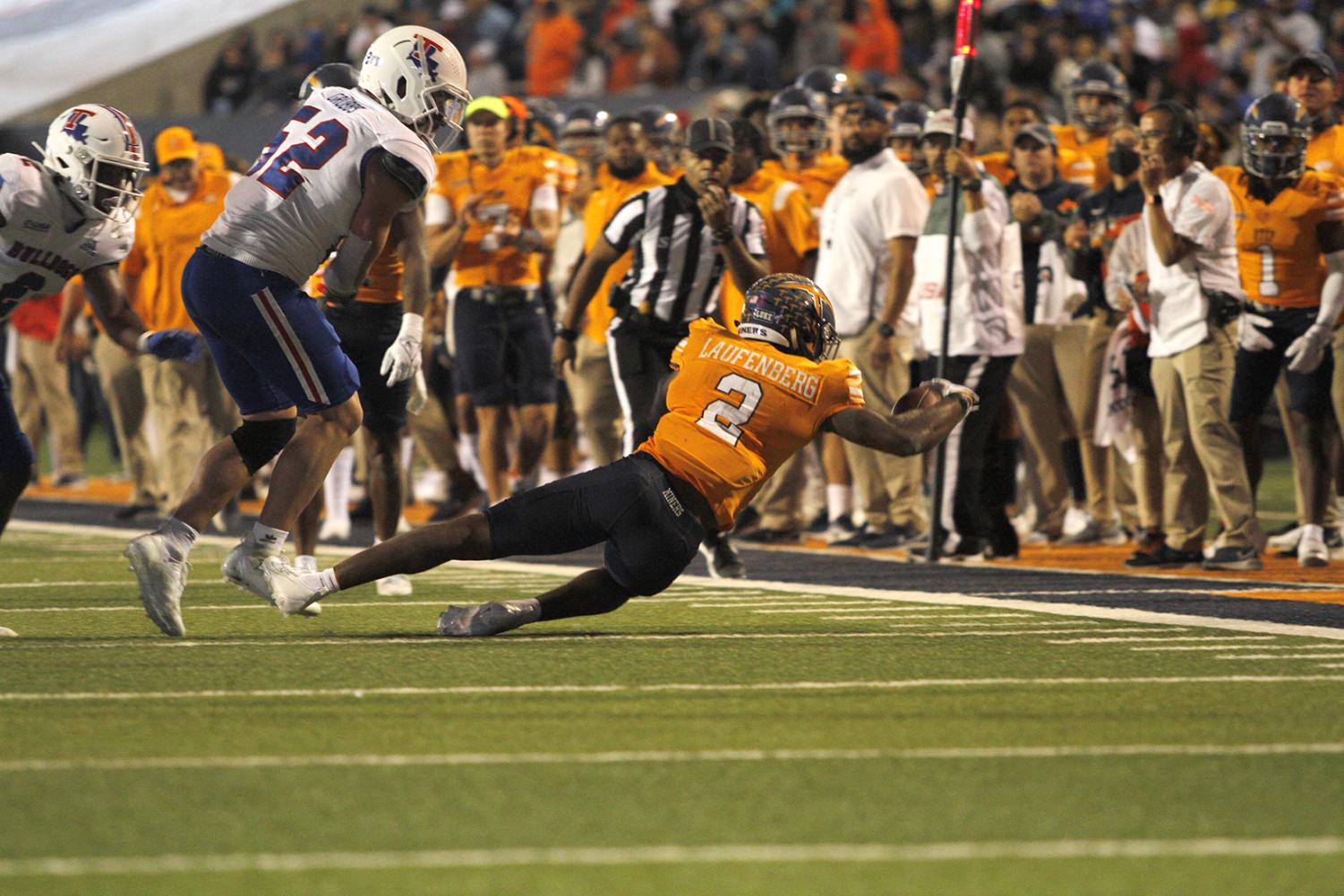 Miners+bulldoze+past+the+Bulldogs