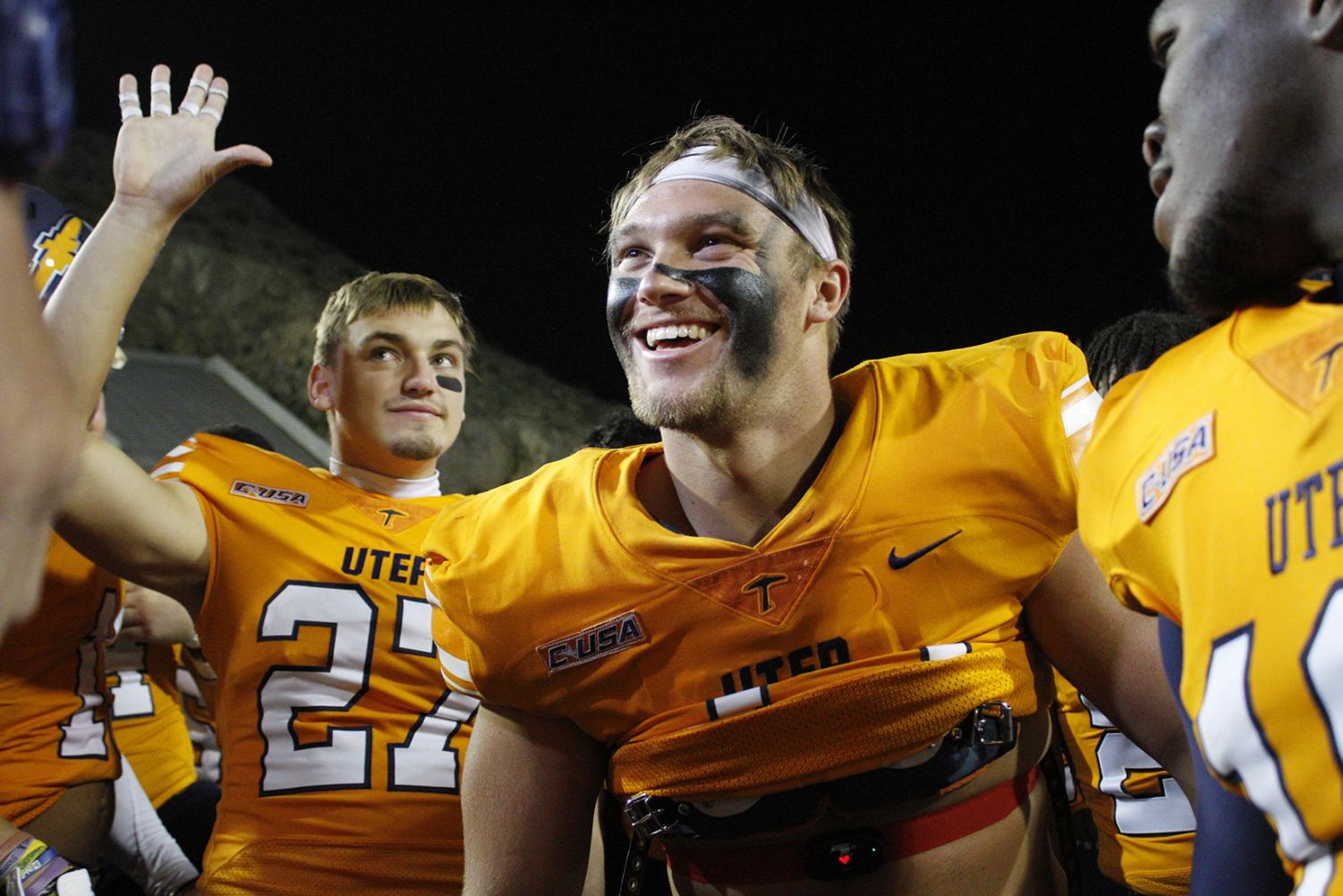 Miners+bulldoze+past+the+Bulldogs