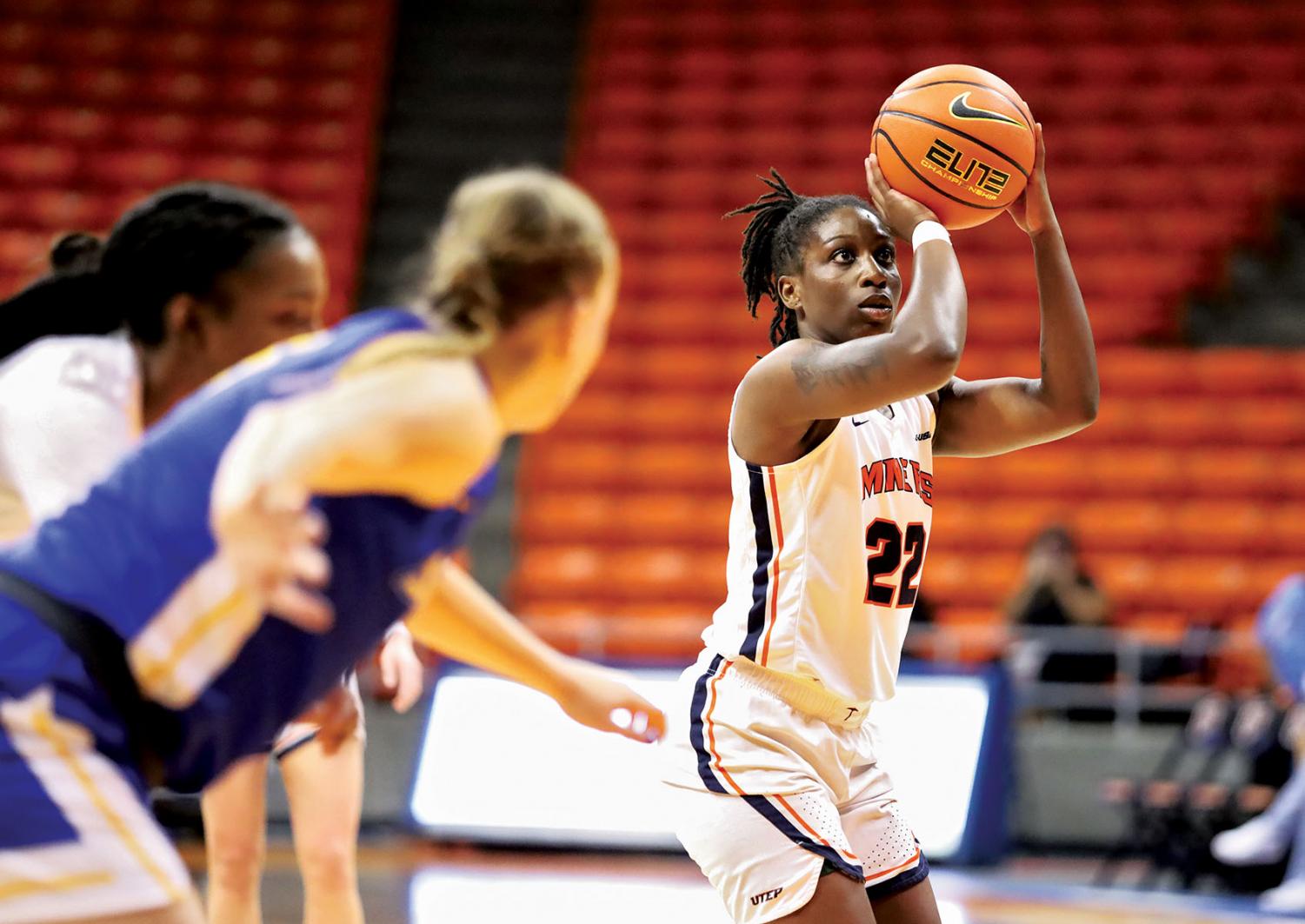 Miners+rally+past+the+Rattlers+in+exhibition+match